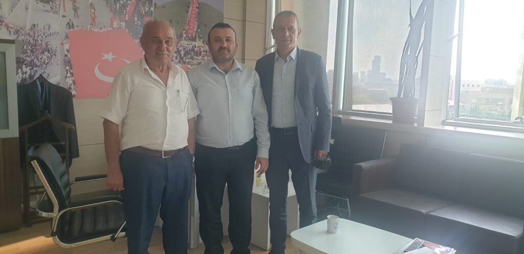Vardallı köyünden Gençlik ve Spor Bakanlığı Şube Müdürü Osman Eyüboğlu